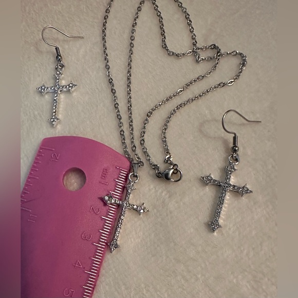Silver Tone Crystal Cross Pendant Necklace & Drop Dangle Earrings Set Elegant - Picture 3 of 11
